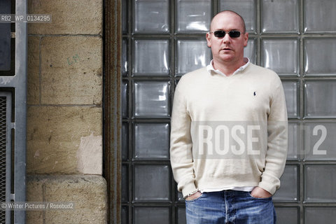  AWARD-WINNING PLAYWRIGHT GREGORY BURKE. AUTHOR OF GAGARIN WAY AND BLACK WATCH. EDINBURGH. 13 Jun 2007.© photograph by Tina Norris Tel: + 44 (0) 777 559 3830
©Writer Pictures/Rosebud2