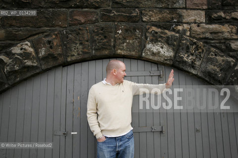  AWARD-WINNING PLAYWRIGHT GREGORY BURKE. AUTHOR OF GAGARIN WAY AND BLACK WATCH. EDINBURGH. 13 Jun 2007.© photograph by Tina Norris Tel: + 44 (0) 777 559 3830
©Writer Pictures/Rosebud2