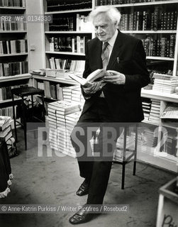 Sir Stephen Spender CBE, (February 28, 1909, London – July 16, 1995) was an English poet, novelist and essayist..Copyright©Anne-Katrin Purkiss/Writer Pictures/Rosebud2