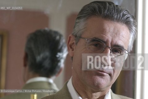 Andre Comte Sponville   ..copyright©Dominique Carton/Writer Pictures/Rosebud2