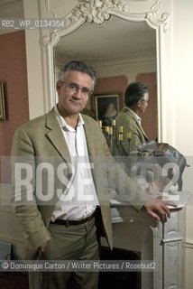 Andre Comte Sponville   ..copyright©Dominique Carton/Writer Pictures/Rosebud2