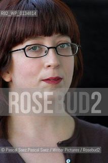 Scottish writer Zoe Strachan, author of Spin Cycle at the Edinburgh International Book Festival 2004..Copyright©Pascal Saez.Pascal Saez/Writer Pictures/Rosebud2