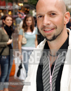 Author Neil Strauss who has written a book about about success with women, called the game
©Writer Pictures/Rosebud2