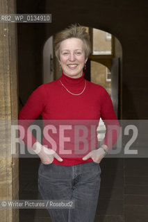 Julie Summers,writer,auth©Writer Pictures/Rosebud2