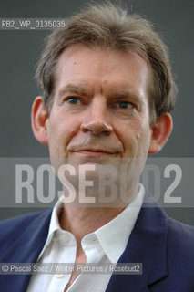 Writer Graham Swift, a winner of the Booker Prize, at the Edinburgh International Book Festival 2007. His latest novel is Tomorrow...Copyright©Pascal Saez/Writer Pictures/Rosebud2
