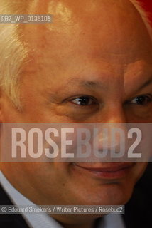 Image ID:  .Eric-Emmanuel Schmitt.Paris Bookfair 2007 .Writer of Lorsque jetais une oeuvre dart..Copyright©Edouard Smekens/Writer Pictures/Rosebud2