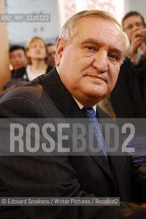 Image ID:  .Jean-Pierre Raffarin.Paris Bookfair 2007 .Writer of La dernière marche : Lettre à Nicolas Sarkozy..Copyright©Edouard Smekens/Writer Pictures/Rosebud2