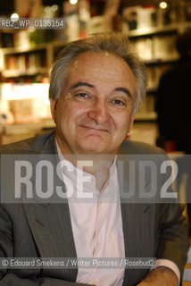 Image ID: .Jacques Attali.Paris Bookfair 2007 .Writer of  Une breve histoire de lavenir  ..Copyright©Edouard Smekens/Writer Pictures/Rosebud2