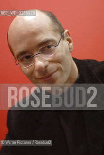 Bernard Werber signing during the paris Salon du Livre 2007. Albin Michel Le Papillon des étoiles
©Writer Pictures/Rosebud2