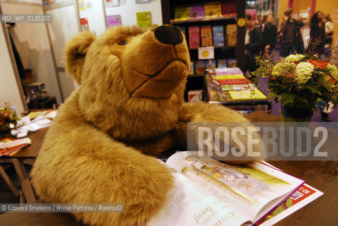 Image ID: ..Paris Bookfair 2007 Ambiance Stand..Copyright©Edouard Smekens/Writer Pictures/Rosebud2