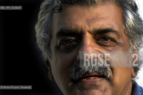 
©Writer Pictures/Rosebud2