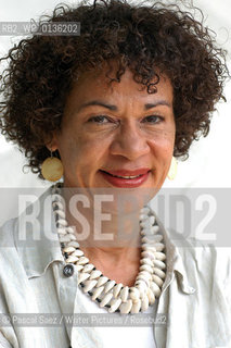 15 August 20004 - Edinburgh, UK - American writer, director and screenwriter Candace Allen at the Edinburgh International Book Festival. Candace Allen was the first African-American female member of the Directors Guild of America..©Pascal Saez/Writer Pictures/Rosebud2