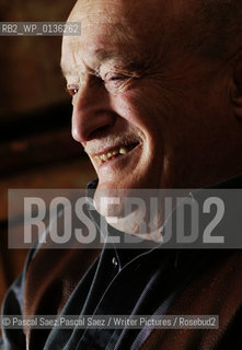 Iranian-born american writer and journalist Reza Aslan, specialist in religions, and author of No God but God, a book about Islam..Here at the Edinburgh International Book Festival 2005..Copyright©Pascal Saez.Pascal Saez/Writer Pictures/Rosebud2