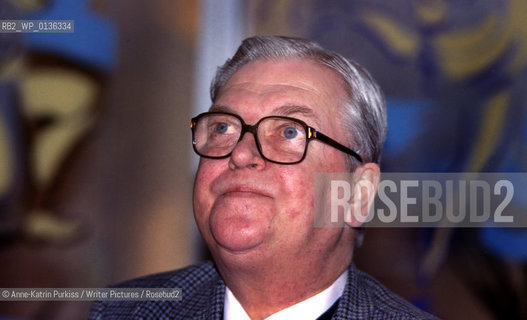 Kingsley Amis.Copyright©Anne-Katrin Purkiss/Writer Pictures/Rosebud2