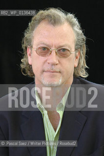 Journalist and writer Jon Lee Anderson at the Edinburgh International Book Festival 2005. He is a staff writer for the New Yorker and the author of The Lions Grave:Dispatches from Afghanistan and The Fall of Baghdad..©.Pascal Saez/Writer Pictures/Rosebud2