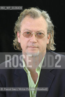 Journalist and writer Jon Lee Anderson at the Edinburgh International Book Festival 2005. He is a staff writer for the New Yorker and the author of The Lions Grave:Dispatches from Afghanistan and The Fall of Baghdad..©.Pascal Saez/Writer Pictures/Rosebud2