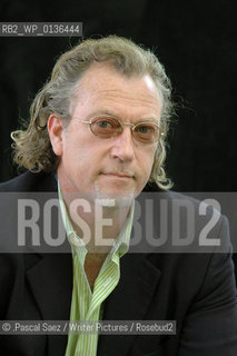 Journalist and writer Jon Lee Anderson at the Edinburgh International Book Festival 2005. He is a staff writer for the New Yorker and the author of The Lions Grave:Dispatches from Afghanistan and The Fall of Baghdad..©.Pascal Saez/Writer Pictures/Rosebud2