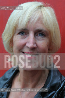 Lin Anderson at The Edinburgh International Book Festival 2008....Copyright©Pascal Saez/Writer Pictures/Rosebud2