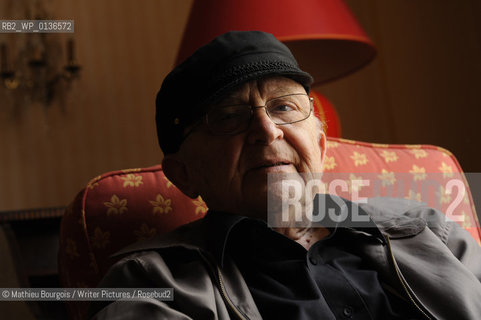 Aharon Appelfeld..copyright©Mathieu Bourgois/Writer Pictures/Rosebud2