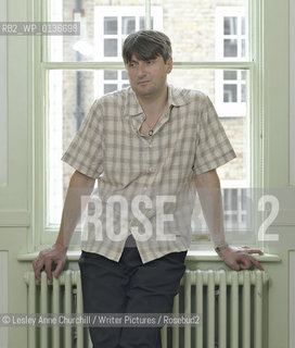 Simon Armitage..copyright©Lesley Anne Churchill/Writer Pictures/Rosebud2