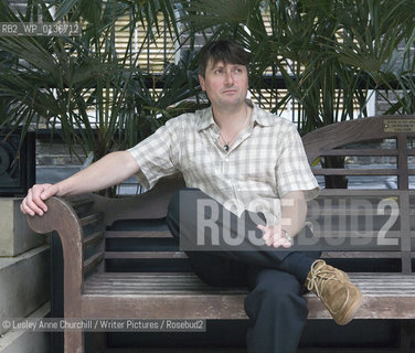 Simon Armitage..copyright©Lesley Anne Churchill/Writer Pictures/Rosebud2