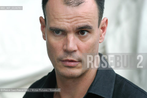 British crime writer Jake Arnott, author of The Long Firm, He Kills Coppers and Truecrime at the Edinburgh International Book Festival 2003...Copyright©Pascal Saez.Pascal Saez/Writer Pictures/Rosebud2