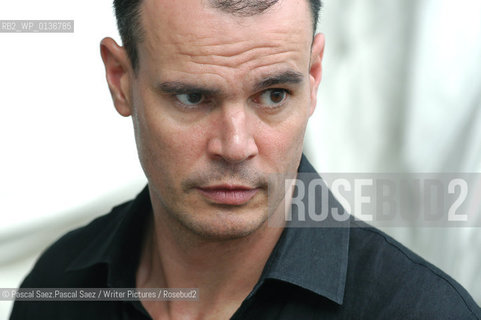 British crime writer Jake Arnott, author of The Long Firm, He Kills Coppers and Truecrime at the Edinburgh International Book Festival 2003...Copyright©Pascal Saez.Pascal Saez/Writer Pictures/Rosebud2