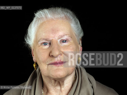 Diana Athill,writer,editor and critic,who wrote Somewhere Towards The End at The Oxford Literary Festival in Christ Church College in Oxford. CREDIT Gera©Writer Pictures/Rosebud2
