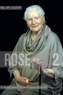 Diana Athill,writer,editor and critic,who wrote Somewhere Towards The End at The Oxford Literary Festival in Christ Church College in Oxford. ..Copyright©Geraint Lewis/Writer Pictures/Rosebud2