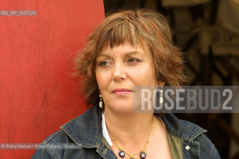 Scottish author Kate Atkinson at the Edinburgh International Book Festival 2002..Copyright©Walter Neilson/Writer Pictures/Rosebud2