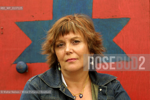 Scottish author Kate Atkinson at the Edinburgh International Book Festival 2002..Copyright©Walter Neilson/Writer Pictures/Rosebud2