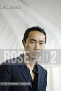 Tash Aw author of The HarmonySilk Factory  a nominee for the Booker Prize 2005. CREDIT Geraint Lewis
©Writer Pictures/Rosebud2