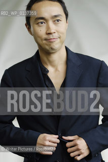 Tash Aw author of The HarmonySilk Factory  a nominee for the Booker Prize 2005. CREDIT Geraint Lewis
©Writer Pictures/Rosebud2