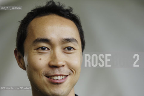 Tash Aw author of The HarmonySilk Factory  a nominee for the Booker Prize 2005. CREDIT Geraint Lewis
©Writer Pictures/Rosebud2