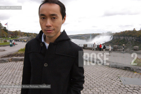 Tash Aw..copyright©Mathieu Bourgois/Writer Pictures/Rosebud2