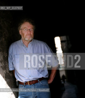 Author Iain Banks, pictured at Edinburghs Book Festival in 2003..copyright©Geraint Lewis/Writer Pictures/Rosebud2