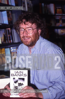 Scottish author Iain Banks photographed in 1994..Copyright©David McGill/Writer Pictures/Rosebud2