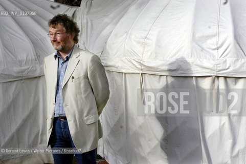 Author Iain Banks, pictured at Edinburghs Book Festival in 2003.copyright©Geraint Lewis/Writer Pictures/Rosebud2
