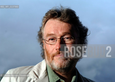 Author Iain Banks, pictured at Edinburghs Book Festival in 2005..copyright©/Writer Pictures/Rosebud2