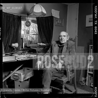 George Barker pictured at home in 1986..copyright©Granville Davies/Writer Pictures/Rosebud2