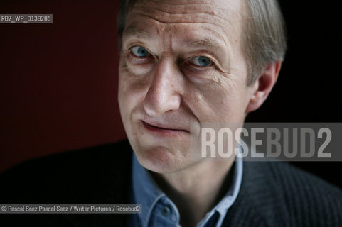 British writer Julian Barnes at the Edinburgh International Book Festival 2005..Copyright©Pascal Saez.Pascal Saez/Writer Pictures/Rosebud2