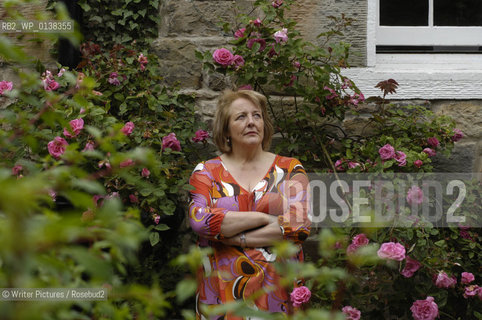 The Scotsman Magazine, author and newspaper columnist Nicola Barry, pictured at her home in Colinton, Edinb©Writer Pictures/Rosebud2