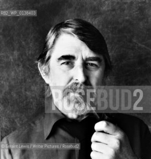 Sebastian Barry, Poet, ,Novelist,author and writer of the book The Secret Scripture at The Edinburgh International Book Festival 2009..copyright©Geraint Lewis/Writer Pictures/Rosebud2