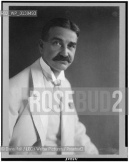 A Studio portrait of American Author, Actor and Filmmaker L Frank Baum taken in 1908..copyright©Dana Hall/LOC/Writer Pictures/Rosebud2