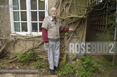 John Bayley  the writer and former husband of Iris Murdoch at home in Oxfordshire...Copyright©Geraint Lewis/Writer Pictures/Rosebud2