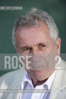 Martin Bell, British journalist and writer, at the Edinburgh International Book Festival, 18/08/2010..©.Geraint Lewis/Writer Pictures/Rosebud2