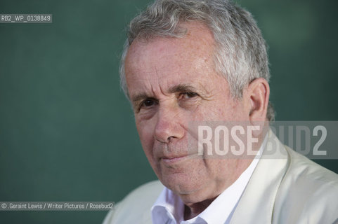 Martin Bell, British journalist and writer, at the Edinburgh International Book Festival, 18/08/2010..©.Geraint Lewis/Writer Pictures/Rosebud2