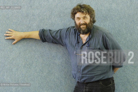 Steve Bell,British Political Cartoonist.His latest work is Apes of Wrath about George W Bush. CREDIT G©Writer Pictures/Rosebud2