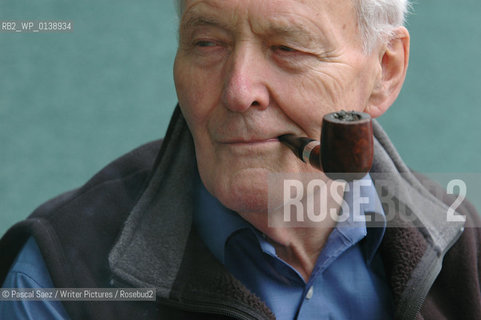 Writer and politician Tony Benn at the Edinburgh International Book Festival...Copyright©Pascal Saez/Writer Pictures/Rosebud2