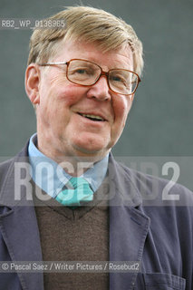 Alan Bennett, british writer ( his latest novel is The Uncommon Reader) and playwright, here at the Edinburgh International Book Festival 2007. ..Copyright©Pascal Saez/Writer Pictures/Rosebud2